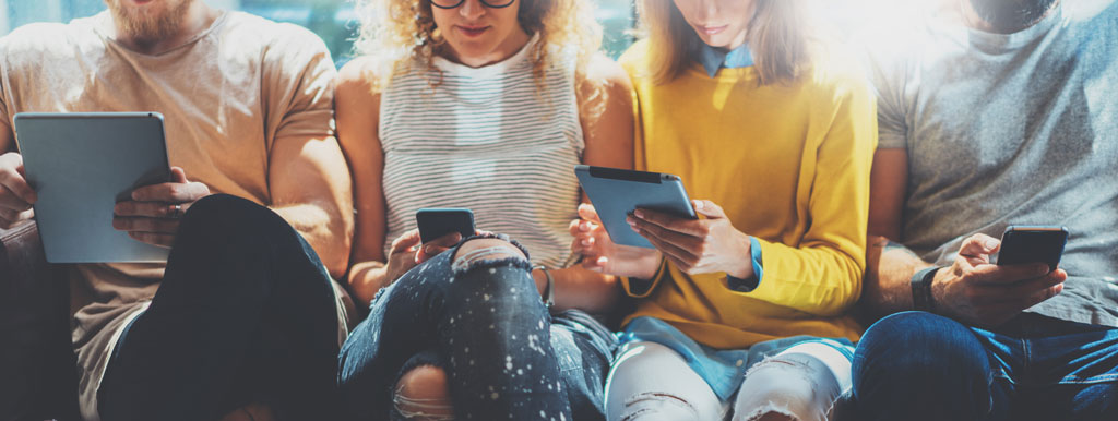 Kijken naar het scherm